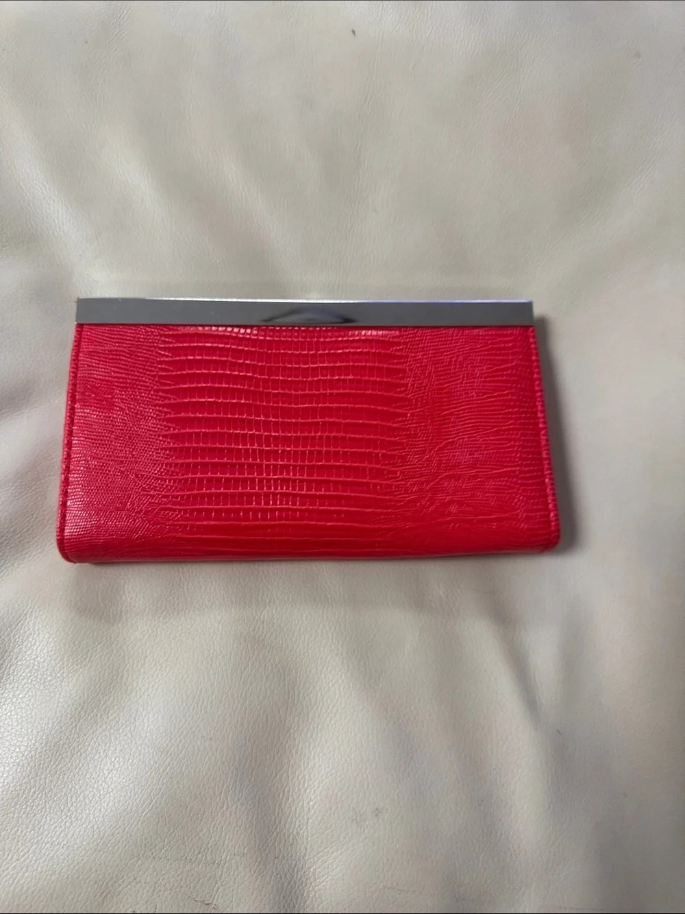Merona vibrant red